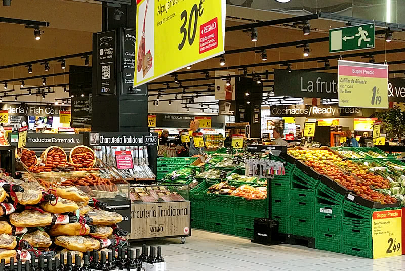 Carrefour grocery store