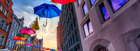 Weather, climate, and best travel times